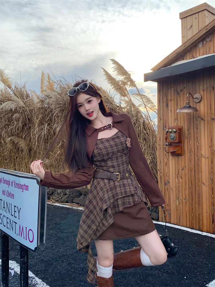 Retro Brown Plaid Cami Dress Women Spring Short Outerwear Set - Style 33f194