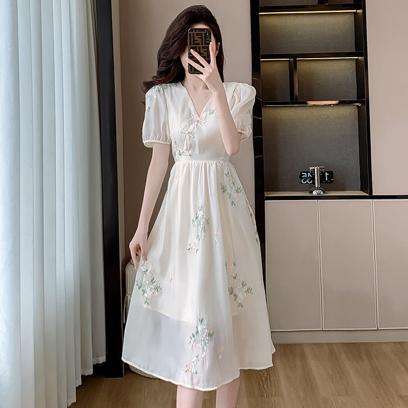 New Chinese Style Embroidered Short Sleeve V Neck Dress