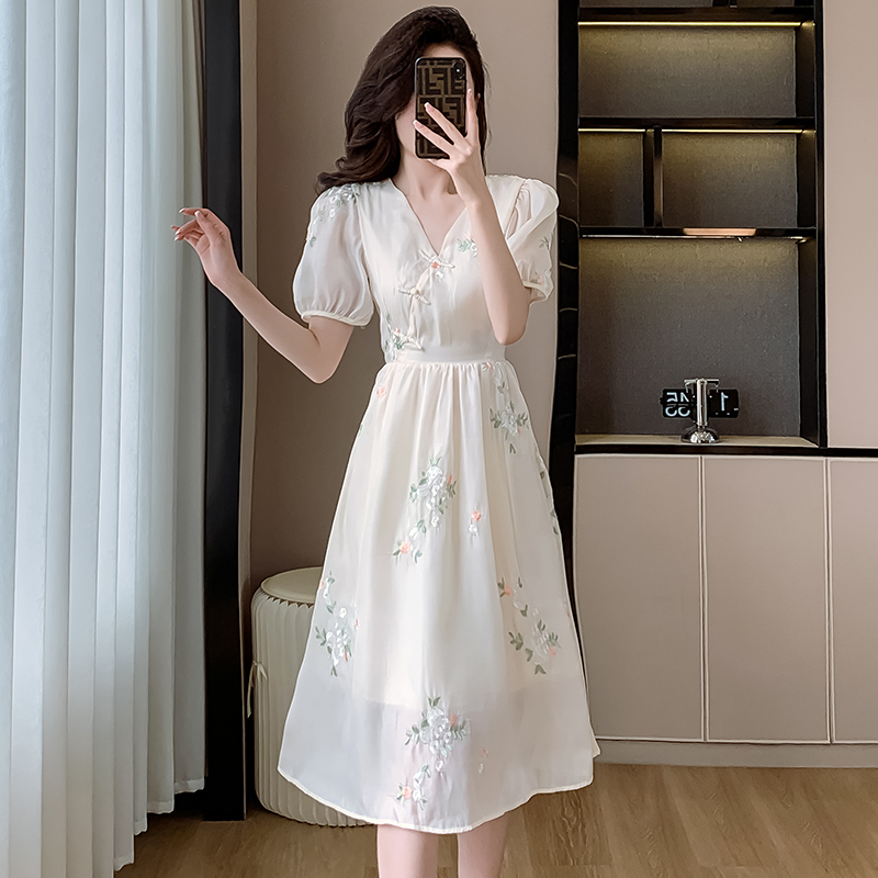 New Chinese Style Embroidered Short Sleeve V Neck Dress