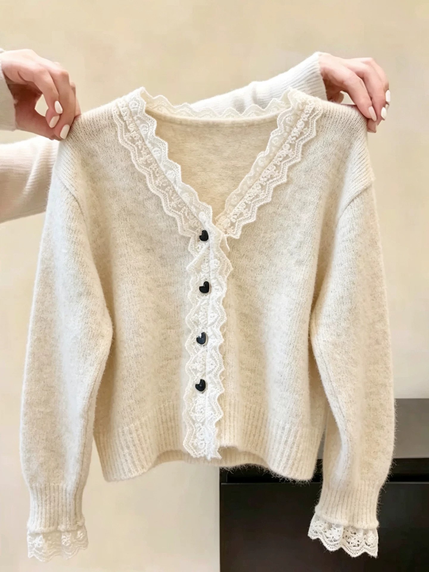 2026 Autumn French Lace Trim Heart Button Long Sleeve Knit Cardigan Top for Women